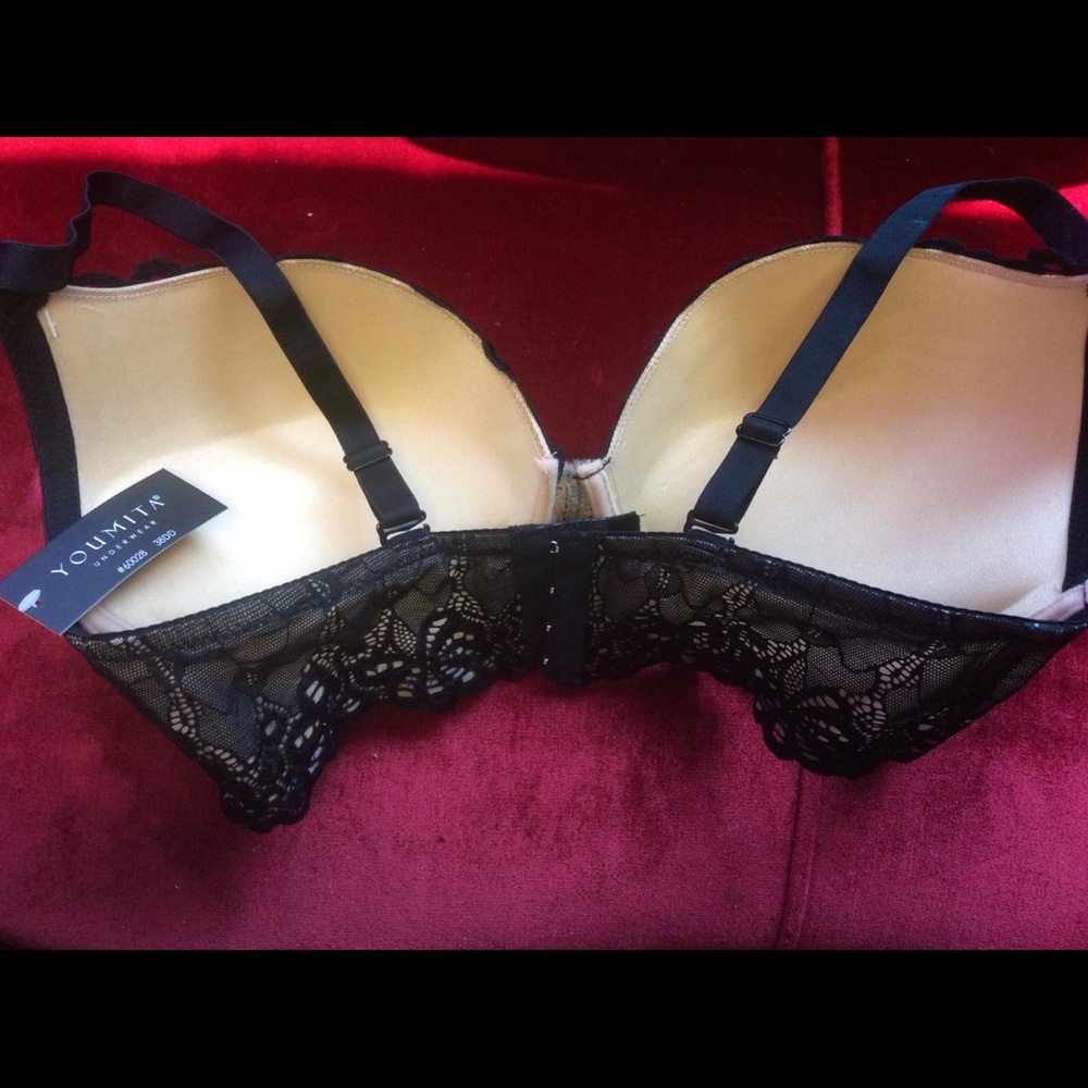 💥2HP 💥 Sexy Black Lace push up bra - Picture 4 of 4